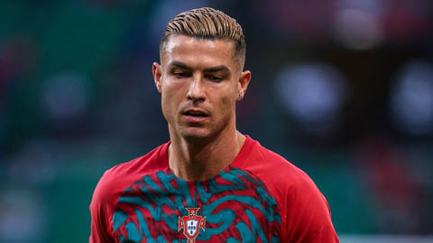 Ronaldo về khách sạn tập riêng, Bồ Đào Nha đối mặt loạt ca vắng mặt trước trận gặp Đan Mạch