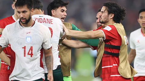 Bangladesh thua Indonesia 2-9: HLV Dooley bức xúc vì bù giờ kéo dài